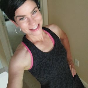 Lululemon Cool Racerback size 6